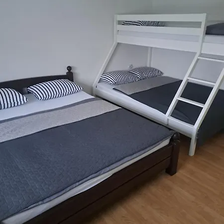 Apartman Garden- Pool