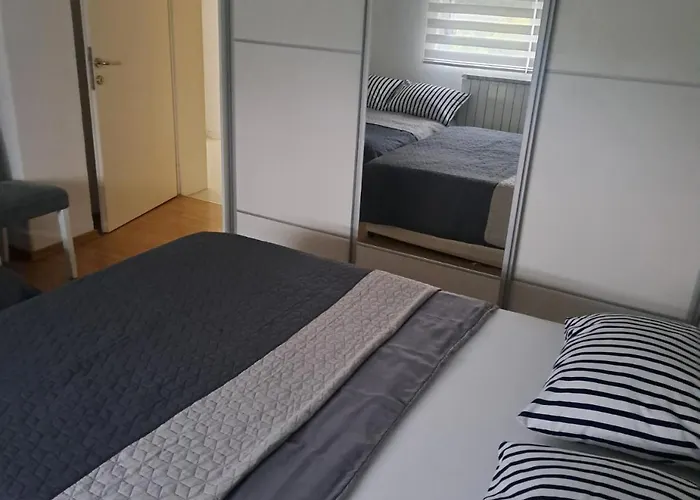 Garden- Pool Apartman Petrovice Donje