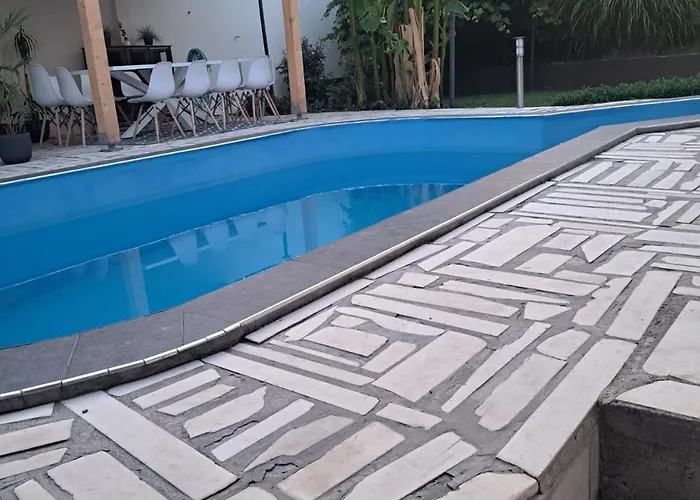 Apartman Garden- Pool